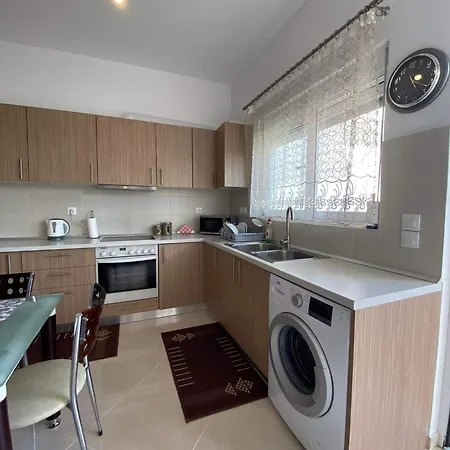 Rhodes Volkshaus شقة *