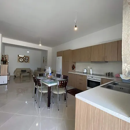 Rhodes Volkshaus Apartament *